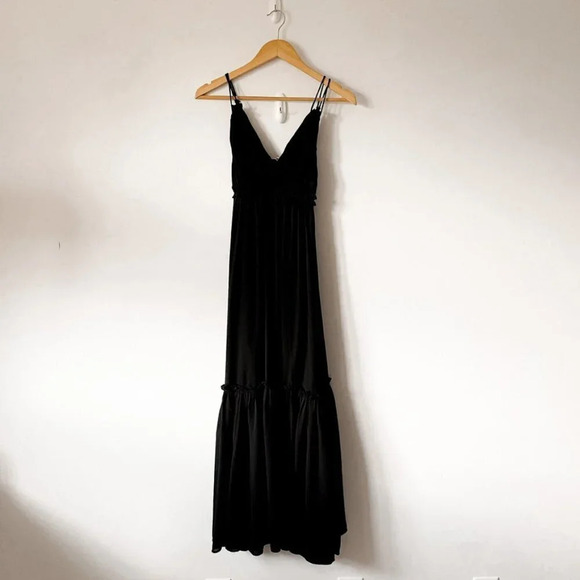 Abercrombie &  Fitch Floaty Femme Ruffle V Neck Maxi Dress Black Sz XS - Picture 3 of 9